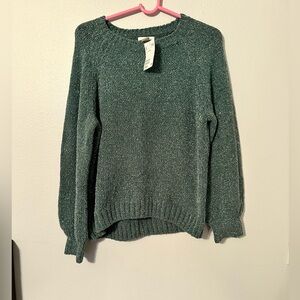 H&M women’s green sweater